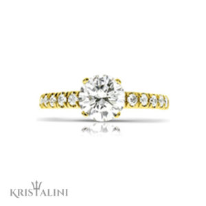 Classic Engagement Solitaire Diamond Ring 4 prongs set with Diamonds on each side