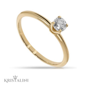 Elegant Solitaire Diamond Engagement Ring 4 prongs